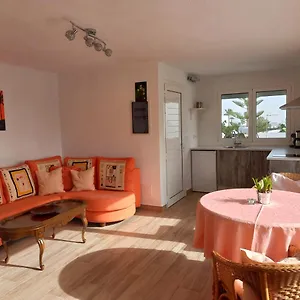 Apartamento Via Mare Apartment